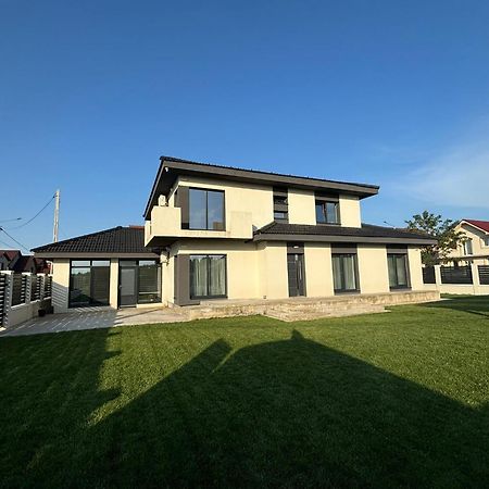 Casira Guesthouse Sînmartin المظهر الخارجي الصورة