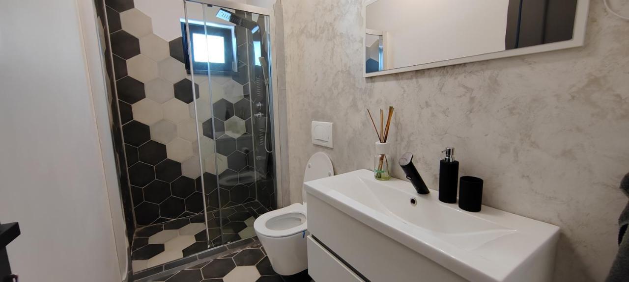 Casira Guesthouse Sînmartin المظهر الخارجي الصورة