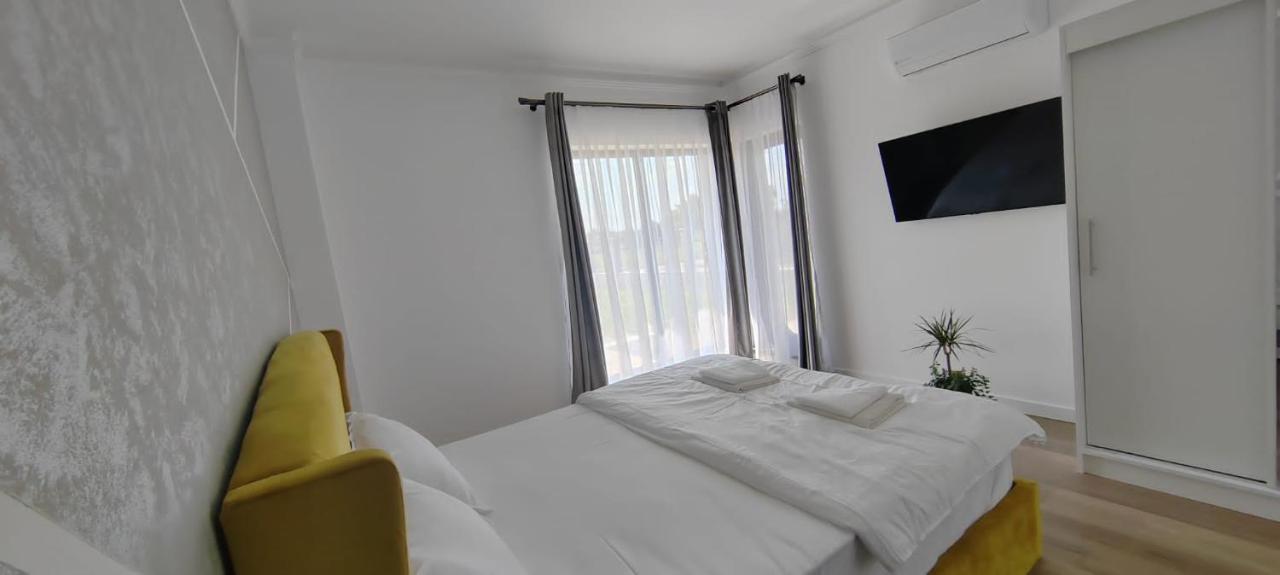 Casira Guesthouse Sînmartin المظهر الخارجي الصورة