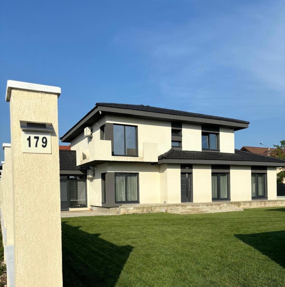 Casira Guesthouse Sînmartin المظهر الخارجي الصورة