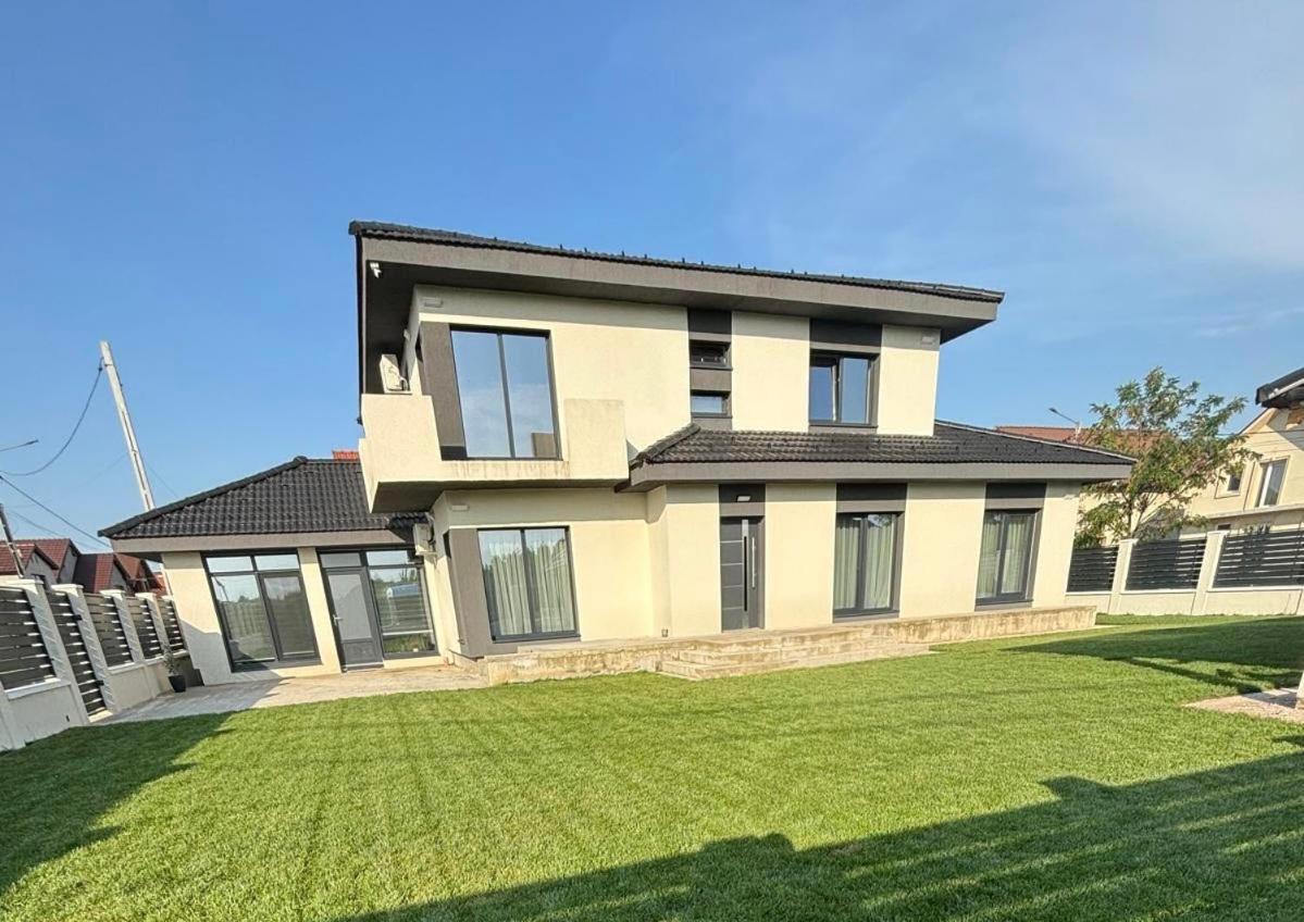 Casira Guesthouse Sînmartin المظهر الخارجي الصورة